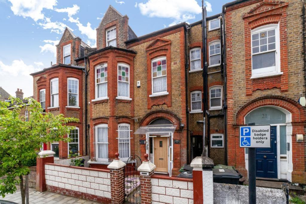 One Bedroom Flat In The Heart Of Brixton Londres Exterior foto